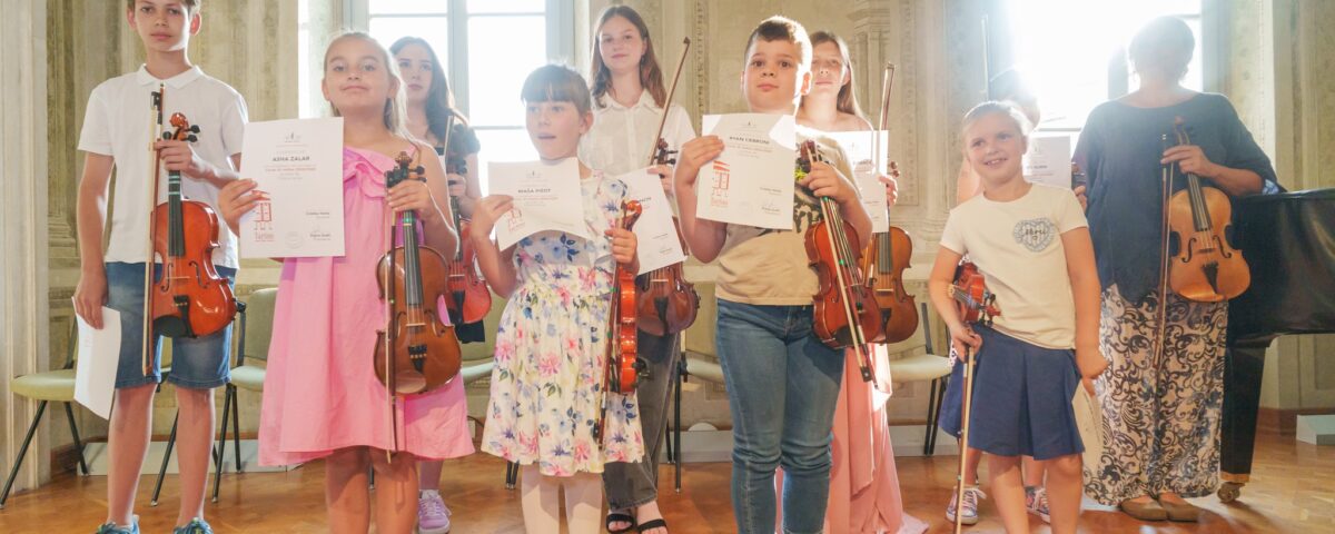 , Foto: NASTOP UČENCEV VIOLINE, Italijanska skupnost Giuseppe Tartini Piran
